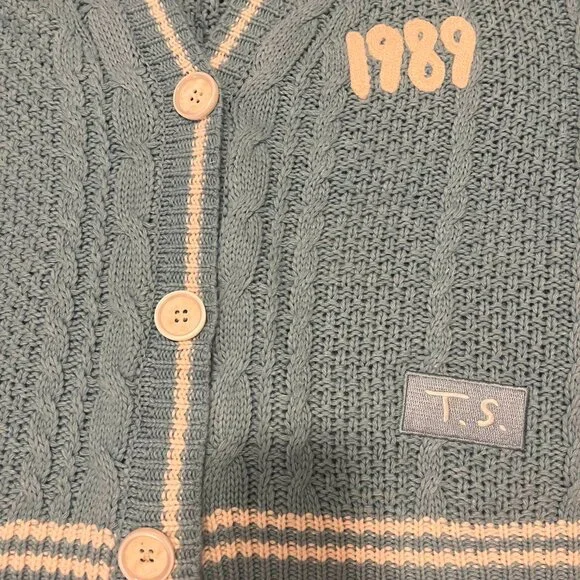 taylor swift cardigan - Picture 4 of 5